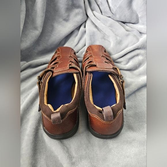 Sandals_&_Flip_Flops